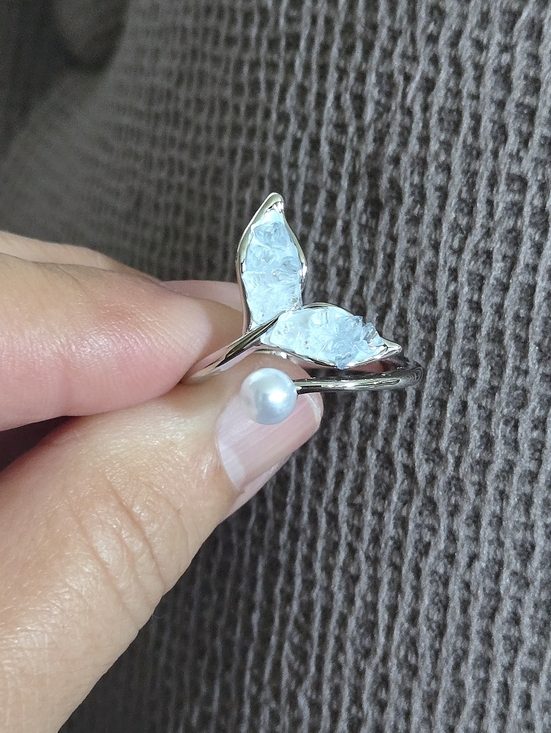La Meno Jewelry - La Meno Druzy Fluke (Whale's🐋 Tail) and Freshwater Pearl Bypass Ring💍 - NIB